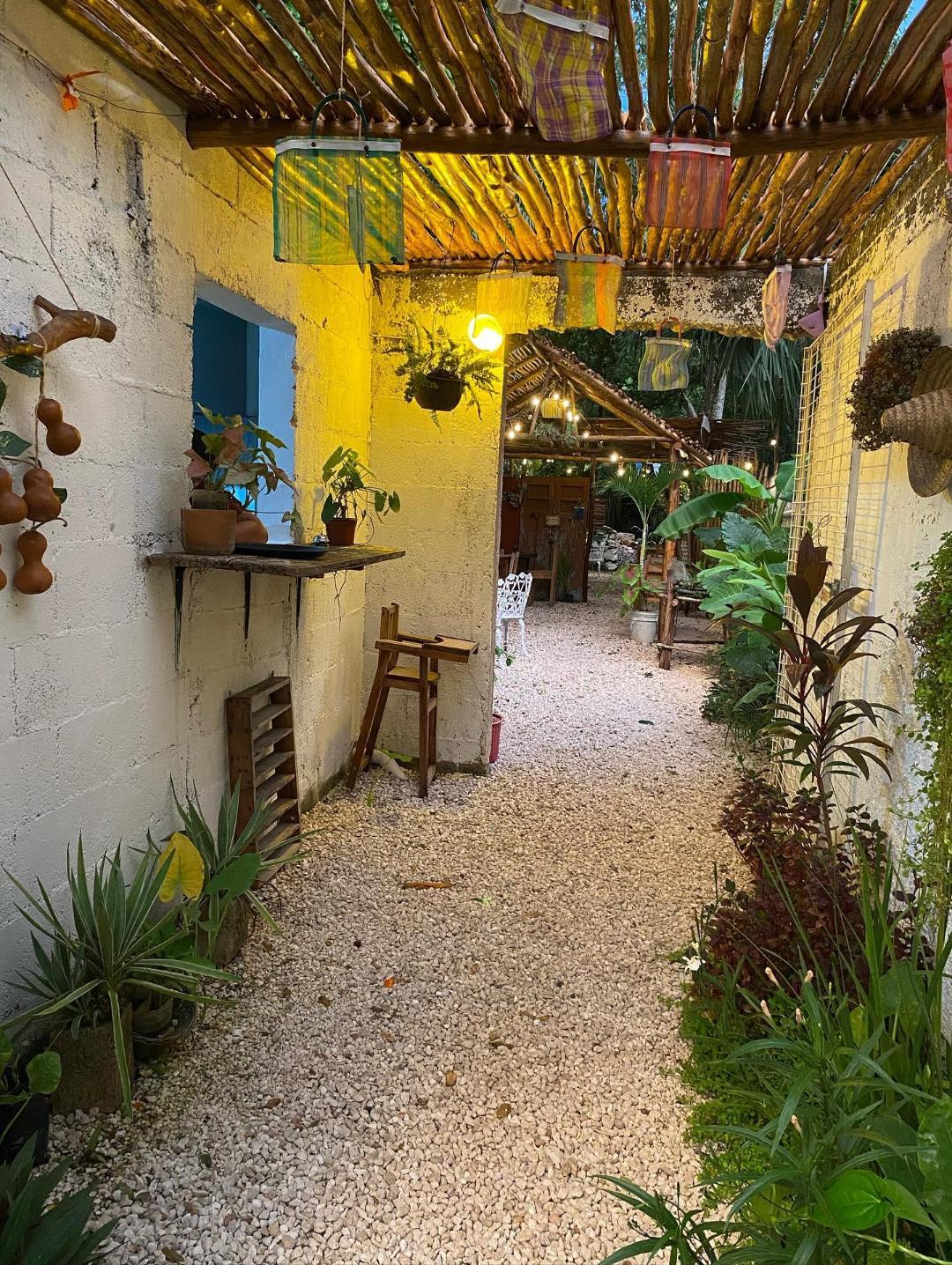 Interior Pakal